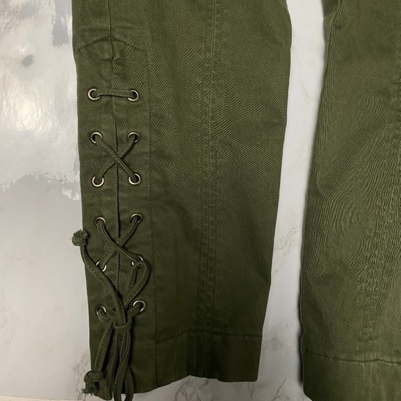 NWT Scripted Rio Green Side Lace Up Buckle Pants - Picture 9 of 11
